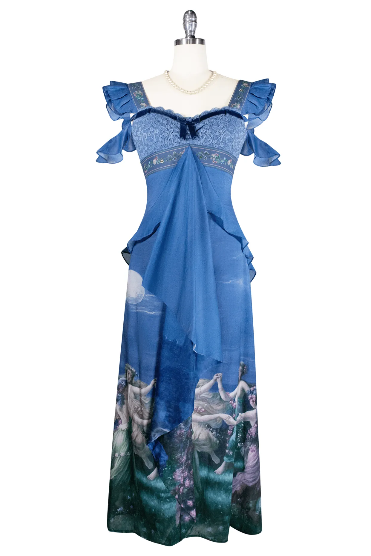 Enchanting La Luna Floral Maxi Dress with Elegant Design and Flattering Silhouette